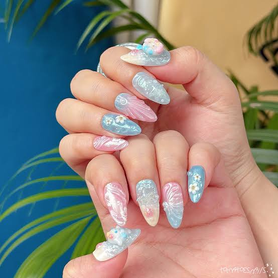 Press on nails